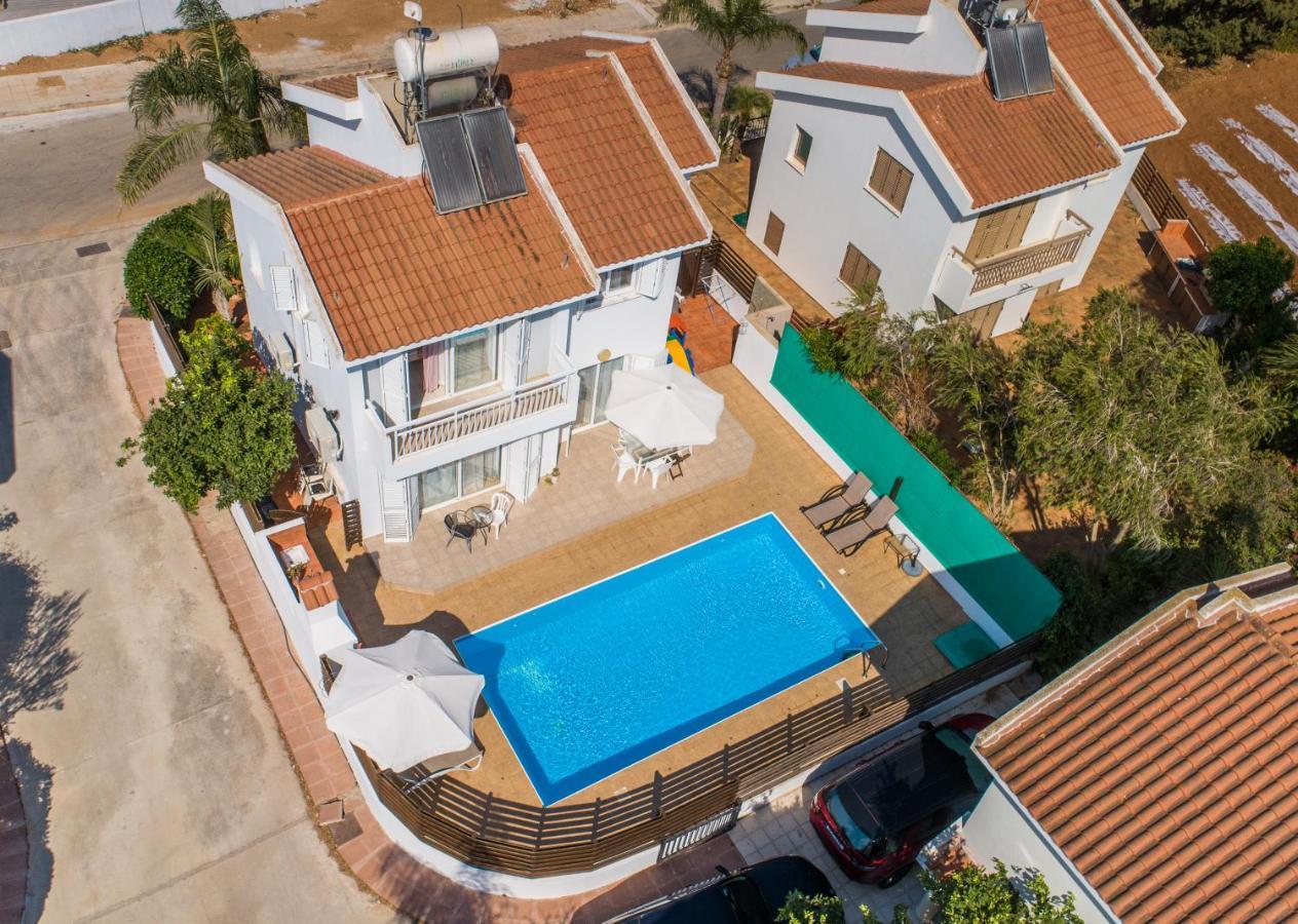 Sun & Sand Private Villa Protaras Exterior photo